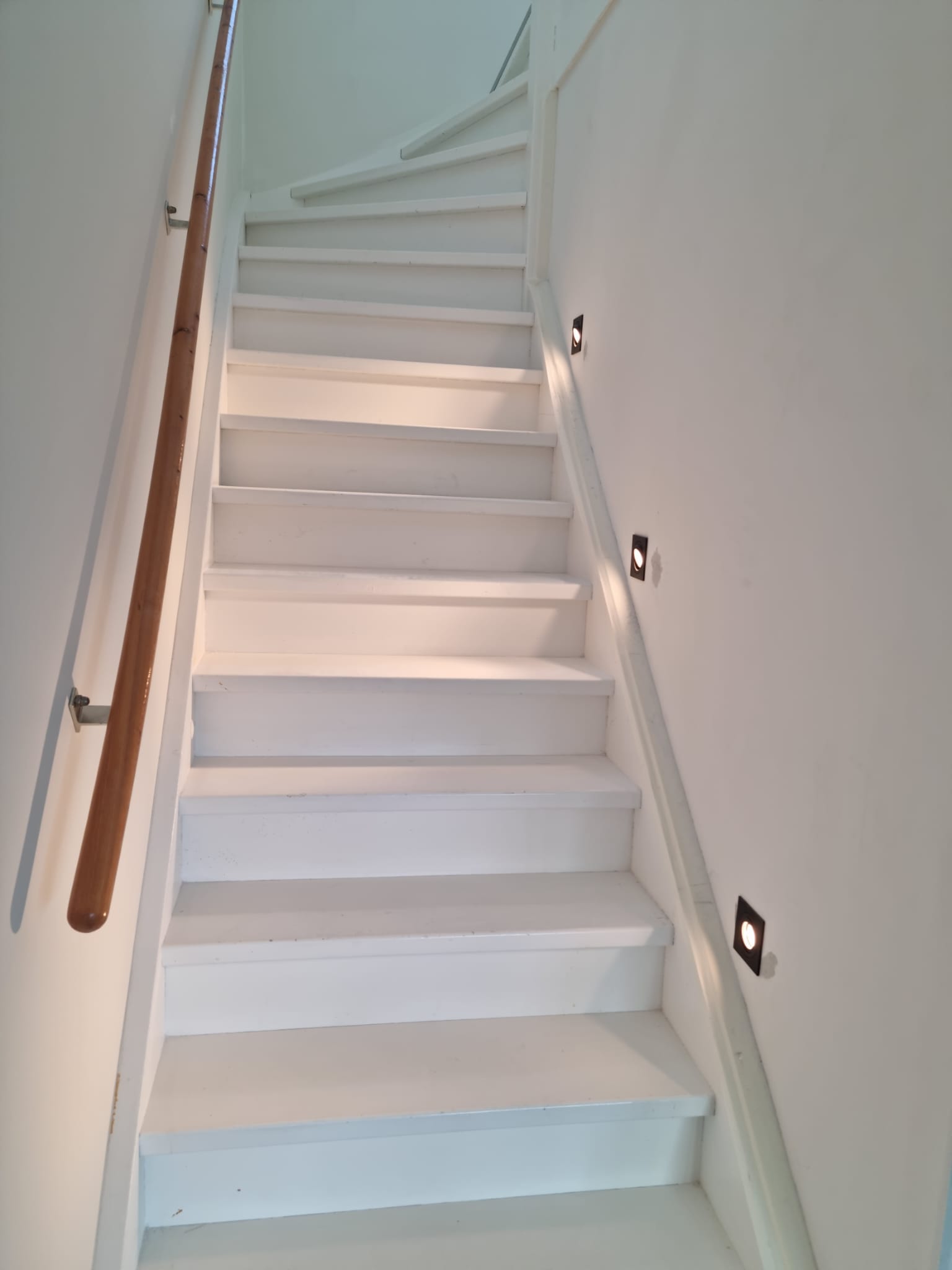 Staircase spotlights